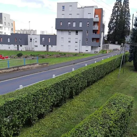 La Briqueterie De *